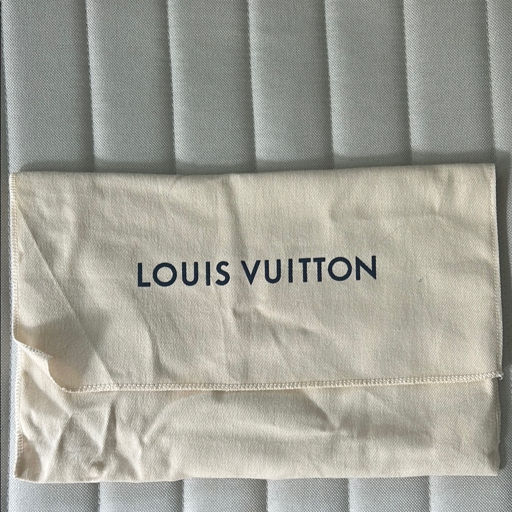 Louis Vuitton Cream Dust Bag with Navy Logo